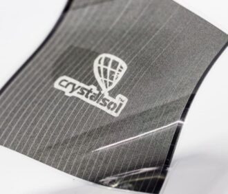 Gebogene Materialplatte mit „Crystalsol“-Logo, PV Modul