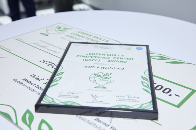 Urkunde und Scheck für den 'Green Skills Competence Center (GSCC) Award' an HTBLVA Wolfsberg, datiert 23. Juni 2023