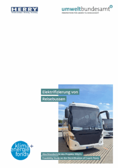 Titelblatt des Berichts mit dem Titel „Feasibility Study on the Electrification of Coach Fleets“ (Durchführbarkeitsstudie zur Elektrifizierung von Reisebusflotten), der einen elektrischen Reisebus zeigt.