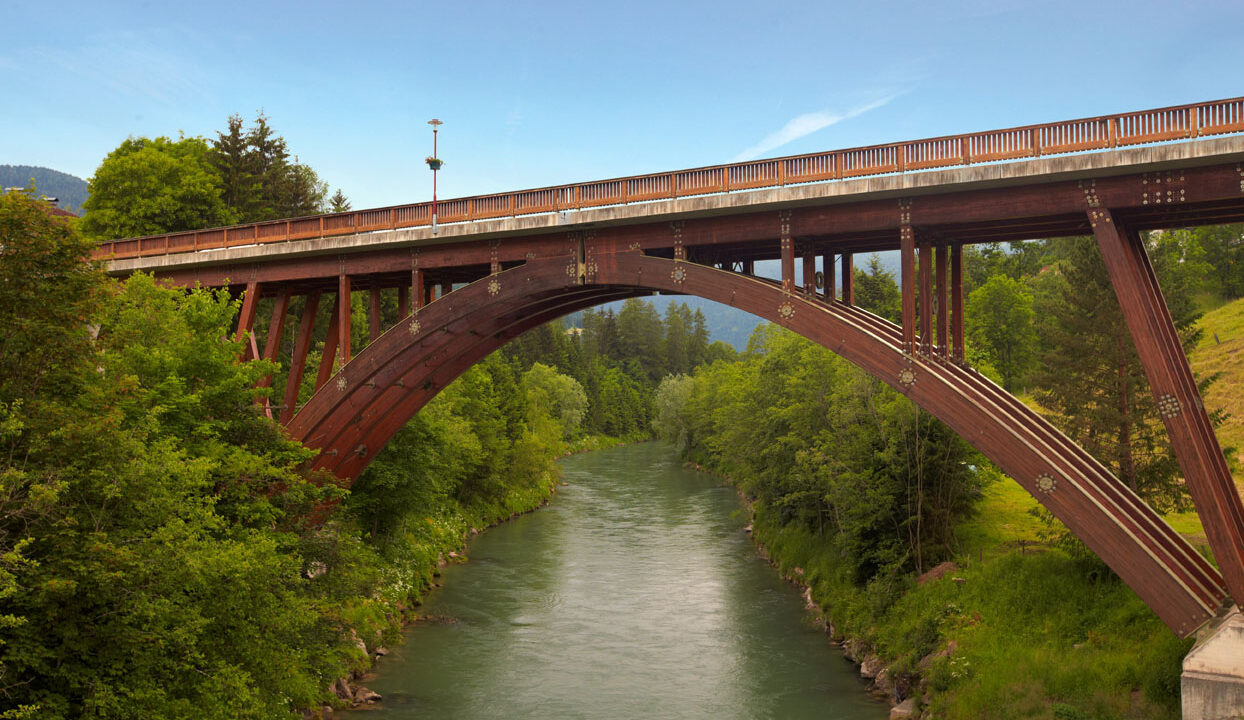 Brücke in der KEM Holzwelt Murau