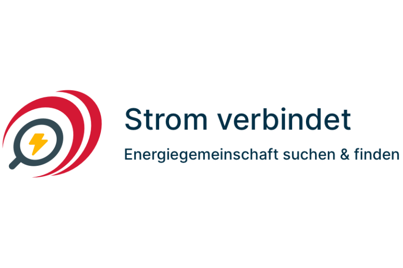 Das Logo der Vernetzungsplattform "Strom verbindet", das angelehnt an das Logo der Österreichischen Koordinationsstelle für Energiegemeinschaften, aus einer stilisierten Lupe besteht, in der mittig ein Strompfeil ist.