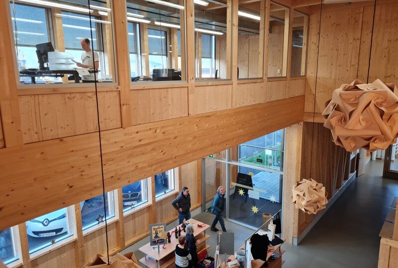 Produktionshalle in Holzbauweise